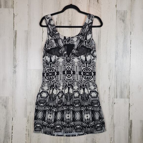 NWOT Color Block Stretchy Faux-Leather Detail Mini Sleeveless Dress Size Medium - Picture 6 of 14